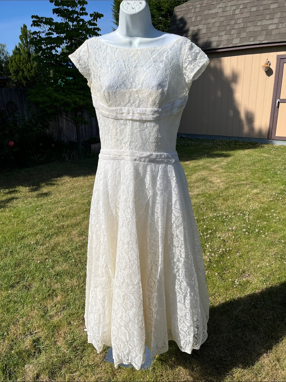 VTG Lorrie Debs 1950-60 Ivory Lace Tea-Length Wedding Dress w/ Crinoline